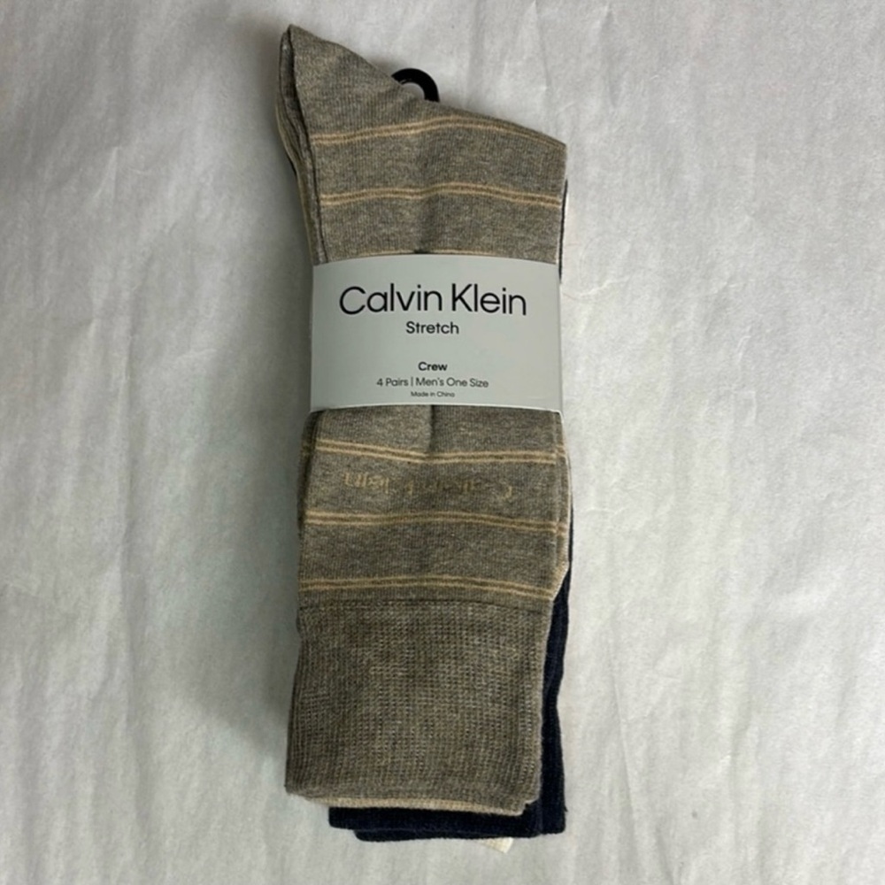New Calvin Klein Socks 4 Pair Men’s Multicolor Casual Crew Socks Business Preppy